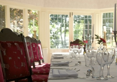 Escape to Tranquility: Exploring Charingworth’s Breathtaking Estate sidebar image